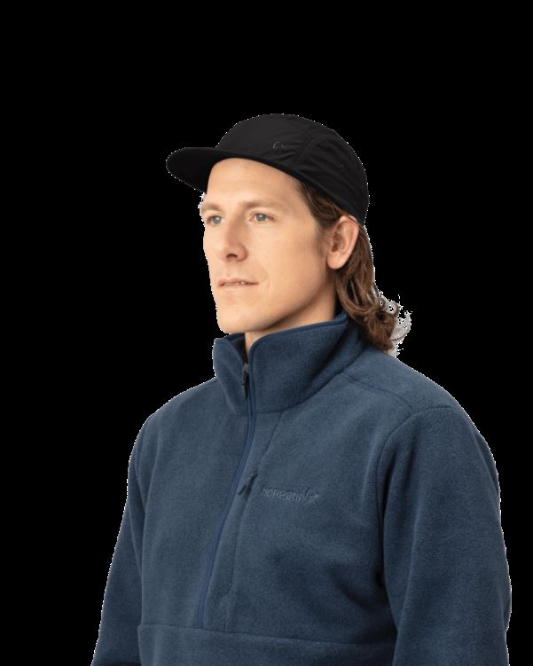 Norrona Unisex Tech Cap Met Vijf Panelen Kaviaar Zwart